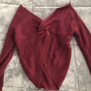 Maroon v-neck off the shoulder sweater